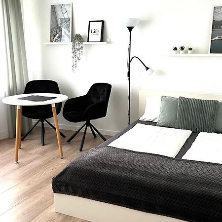 Louvi Apartment Kehl Bagian luar foto